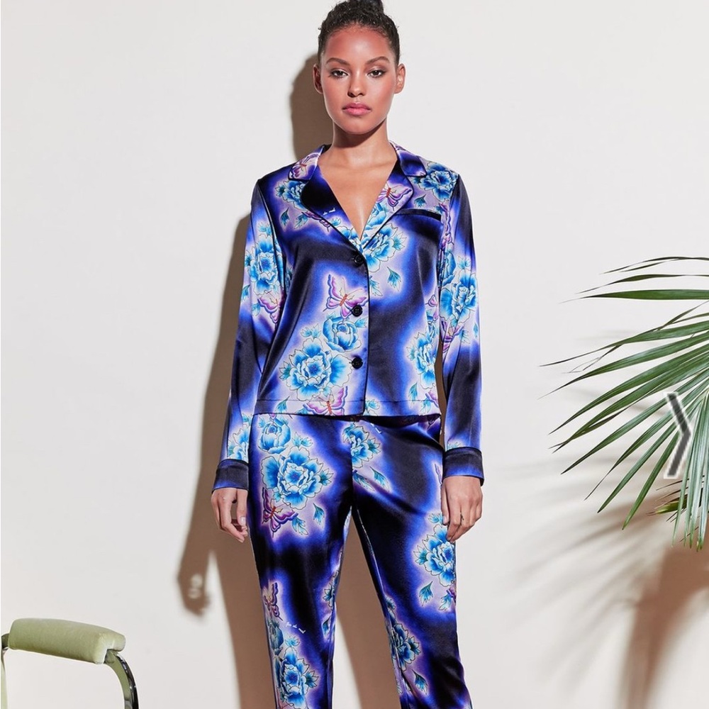Silk electric butterfly pajama set